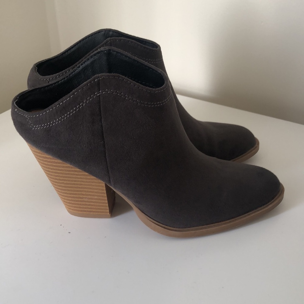 Booties - Picture 4 of 4